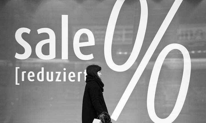 Why economics cannot cure economic crises