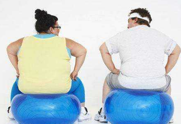 What are unhealthy eating behaviors and their harms?